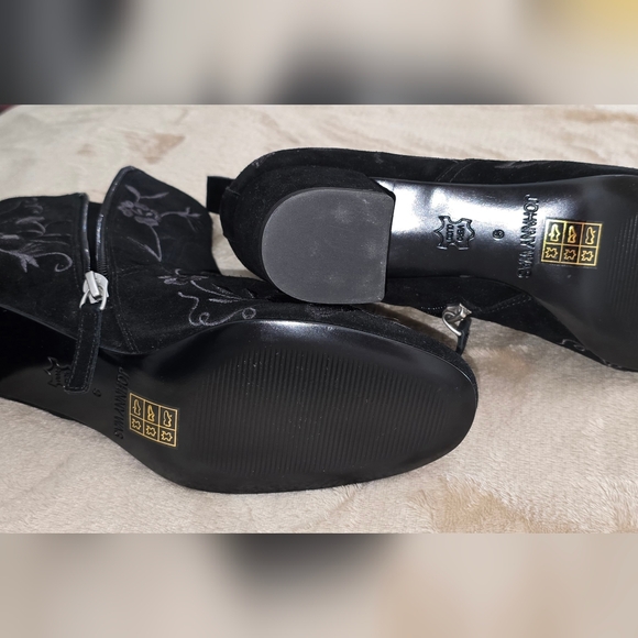 Johnny Was Floral Embroidered Black Ankle Boots Size 9 - Picture 13 of 15